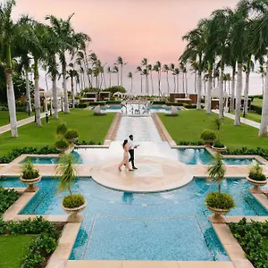 Grand & Spa, A Waldorf Astoria Station touristique
